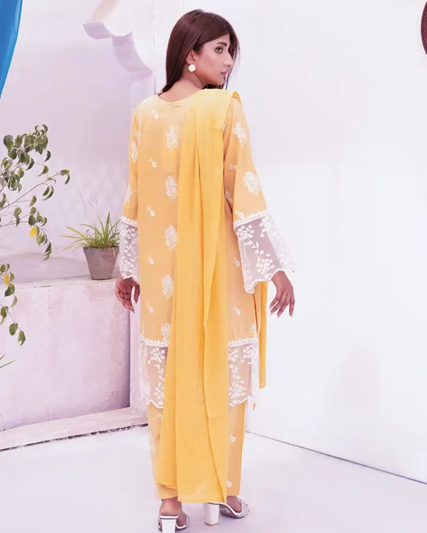 Cream Screen Printed 3Pcs Stitched Lawn Suit - Image 3