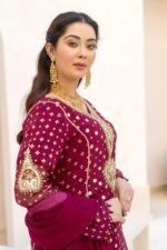 3-Pcs Maroon Foil Print Maroori Chiffon Suit - Image 3