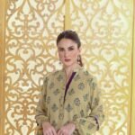 Mehndi Karrandi Lawn Shirt